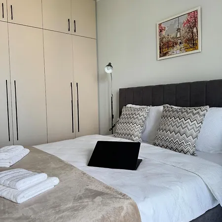 Wings 1 Bedroom Luxury-free Parking דירה