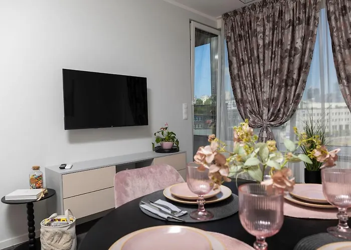 Апартамент Wings 1 Bedroom Luxury-free Parking *