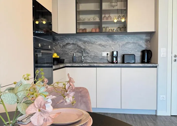 Wings 1 Bedroom Luxury-free Parking Διαμέρισμα *