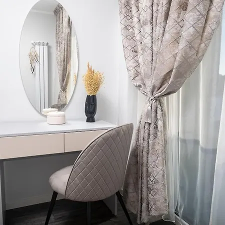 Wings 1 Bedroom Luxury-free Parking Apartment