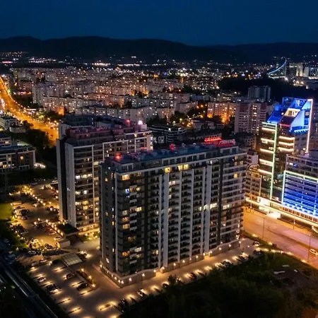 Wings 1 Bedroom Luxury-free Parking Apartment *
